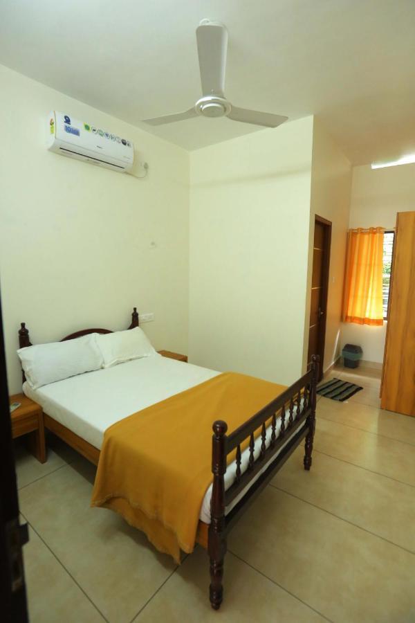 Kira Palace Residency Kochi Exterior photo