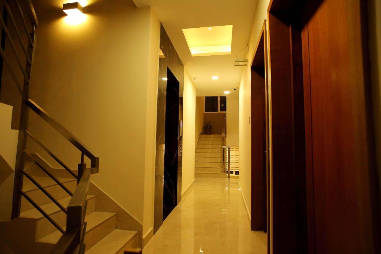 Kira Palace Residency Kochi Exterior photo